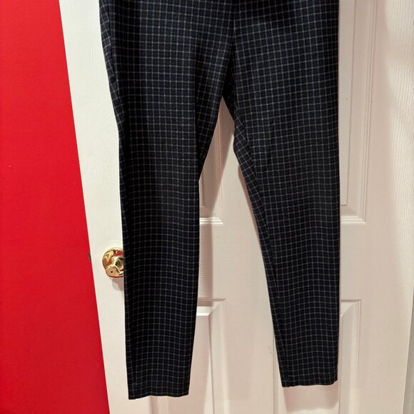 LOFT Pull On Straight Pants in Plaid Ponte in Size L - Picture 5 of 7